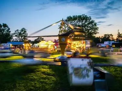 amusement rides at fair